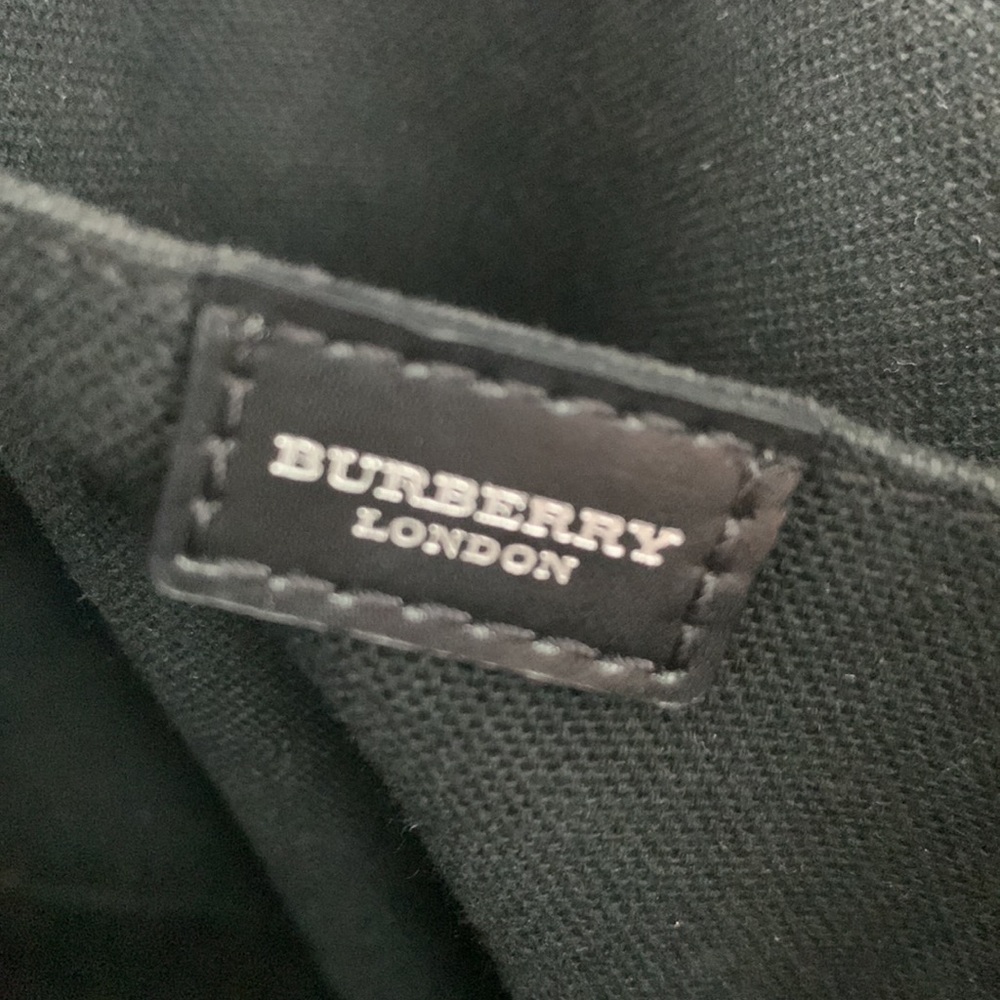 Vintage Burberry Backpack and wallet - Picture 11 of 11